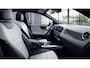 Mercedes-Benz B-klasse 180 Launch Edition | AMG | Trekhaak | Duo-tone bekleding | Achteruitrijcamera |