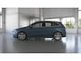 Mercedes-Benz B-klasse 180 Launch Edition | AMG | Trekhaak | Duo-tone bekleding | Achteruitrijcamera |