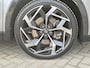 Renault Rafale 1.2 E-Tech 4x4 plug-in hybrid 300 atelier Alpine / Dealer onderhouden / Fabrieksgarantie tot 05-2027 / All season banden / Trekgewicht 1.500 kg / Head Up Display / Stuur- Stoel & Voorruitverwarming / Bose Audio Systeem / Elektrische achterklep / Panoramadak /