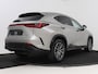 Lexus NX 450h+ AWD Launch Edition | BTW Voertuig | Blind Spot Monitor | Head-Up Display | Stoelverwarming+ stoelventilatie | Elektrische stoel + geheugen | Elektrische achterklep |