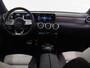 Mercedes-Benz A-klasse 200 Business Solution AMG | Night | Panoramadak | Widescreen | Stoelverwarming |
