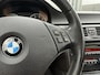 BMW 3-Serie 318i Executive | Panorama | Climate | Cruise | Lichtmetaal