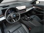 BMW 5-Serie Touring 530e M-Sport Pro - Pano - Trekhaak - ACC - Head-up - Harman Kardon