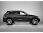 Mercedes-Benz GLC 300 e 4MATIC Business Solution AMG AMG Line | 20 Inch AMG Velgen | Parkeerpakket met 360°-camera | Sfeerverlichting | Ledkoplampen | Inclusief 24 maanden Mercedes-Benz Certified garantie voor Europa.