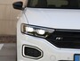 Volkswagen T-Roc 1.5 TSI Sport 150 pk | R-Line in- en exterieur | Trekhaak | 1e eigenaar | Stoelverwarming | Camera | Digitale cockpit | LED Koplampen | Navigatie | Camera