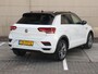 Volkswagen T-Roc 1.5 TSI Sport 150 pk | R-Line in- en exterieur | Trekhaak | 1e eigenaar | Stoelverwarming | Camera | Digitale cockpit | LED Koplampen | Navigatie | Camera