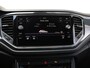 Volkswagen T-Roc 1.5 TSI Sport 150 pk | R-Line in- en exterieur | Trekhaak | 1e eigenaar | Stoelverwarming | Camera | Digitale cockpit | LED Koplampen | Navigatie | Camera