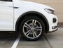 Volkswagen T-Roc 1.5 TSI Sport 150 pk | R-Line in- en exterieur | Trekhaak | 1e eigenaar | Stoelverwarming | Camera | Digitale cockpit | LED Koplampen | Navigatie | Camera