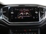 Volkswagen T-Roc 1.5 TSI Sport 150 pk | R-Line in- en exterieur | Trekhaak | 1e eigenaar | Stoelverwarming | Camera | Digitale cockpit | LED Koplampen | Navigatie | Camera