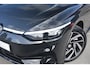 Volkswagen ID.7 Tourer Pro Limited Edition | Achterbank in ongelijke delen neerklapbaar incl. middenarmsteun en doorlaadmogelijkheid | Afstandscontrolesysteem (Front Assist), met voetgangers- en fietsersherkenning | Airconditioning automatisch, 2-zone (Climatronic)