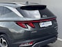 Hyundai Tucson 1.6 T-GDI PHEV Comfort Smart 4WD / Fabrieksgarantie tot 02-2027 / Afn. trekhaak 1.350 kg / Navigatie / Apple Carplay Android / Camera / Stuur- & stoelverwarming /19" LM wielen /
