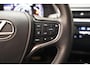 Lexus UX 250h Business Line Pro Aut. [ Panorama LED Navi ]