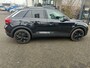 Volkswagen T-Roc 1.5 TSI Oranje Edition | Automaat | Trekhaak | Climate Control | Navigatie | Cruise Controle adaptief | Getinte Ramen |