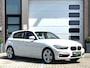 BMW 1-Serie 118i M Sport Turbo 136 PK 5 Deurs | Airco | Navigatie | 17" M-Sport Velg | Park Sensors | 2e Eigenaar!
