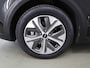Kia Niro EV e-Niro ExecutiveLine 64 kWh | Schuif/Kanteldak | Lederen Interieur | Ele,verstelbare stoelen | Apple CarPlay/Android Auto | Camera | DAB | Stoelverwarming/Koeling | Stuurverwarming | Adaptieve Cruise Control |