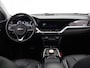 Kia Niro EV e-Niro ExecutiveLine 64 kWh | Schuif/Kanteldak | Lederen Interieur | Ele,verstelbare stoelen | Apple CarPlay/Android Auto | Camera | DAB | Stoelverwarming/Koeling | Stuurverwarming | Adaptieve Cruise Control |
