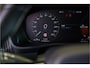 Volvo XC40 1.5 T5 Recharge R-Design 262PK Black Sportstoelen, Panorama dak, Memory, Camera, Senses Connect met High Performance Sound by Harman-Kardon, Intelisafe Pro/ Winter/ Ambiente/ Laadruimte/ Licht/ Park Pack, Voorruit verwarming, Lmv
