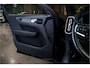 Volvo XC40 1.5 T5 Recharge R-Design 262PK Black Sportstoelen, Panorama dak, Memory, Camera, Senses Connect met High Performance Sound by Harman-Kardon, Intelisafe Pro/ Winter/ Ambiente/ Laadruimte/ Licht/ Park Pack, Voorruit verwarming, Lmv