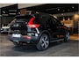 Volvo XC40 1.5 T5 Recharge R-Design 262PK Black Sportstoelen, Panorama dak, Memory, Camera, Senses Connect met High Performance Sound by Harman-Kardon, Intelisafe Pro/ Winter/ Ambiente/ Laadruimte/ Licht/ Park Pack, Voorruit verwarming, Lmv