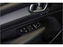 Volvo XC40 1.5 T5 Recharge R-Design 262PK Black Sportstoelen, Panorama dak, Memory, Camera, Senses Connect met High Performance Sound by Harman-Kardon, Intelisafe Pro/ Winter/ Ambiente/ Laadruimte/ Licht/ Park Pack, Voorruit verwarming, Lmv