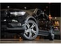 Volvo XC40 1.5 T5 Recharge R-Design 262PK Black Sportstoelen, Panorama dak, Memory, Camera, Senses Connect met High Performance Sound by Harman-Kardon, Intelisafe Pro/ Winter/ Ambiente/ Laadruimte/ Licht/ Park Pack, Voorruit verwarming, Lmv