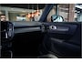 Volvo XC40 1.5 T5 Recharge R-Design 262PK Black Sportstoelen, Panorama dak, Memory, Camera, Senses Connect met High Performance Sound by Harman-Kardon, Intelisafe Pro/ Winter/ Ambiente/ Laadruimte/ Licht/ Park Pack, Voorruit verwarming, Lmv