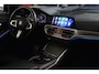 BMW 3-Serie 330i High Executive M-PAKKET PANO/CARPLAY/SFEER/HK/HUD/VOL