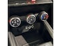Renault Clio 90PK TCe Zen | Navi | Lichtmetalen Velgen | Airco | Parkeersensoren | Apple CarPlay/Android Auto | Full LED | Licht Sensor | Elektrische Ramen & Spiegels |