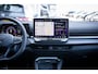 Volkswagen T-Roc 1.5 eTsi R-Line First Edition | Achteruitrijcamera | Elektrisch glazen panorama-dak | Full-LED koplampen
