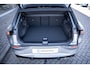 Volkswagen T-Roc 1.5 eTsi R-Line First Edition | Achteruitrijcamera | Elektrisch glazen panorama-dak | Full-LED koplampen