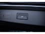 Volkswagen T-Roc 1.5 eTsi R-Line First Edition | Achteruitrijcamera | Elektrisch glazen panorama-dak | Full-LED koplampen