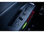Volkswagen T-Roc 1.5 eTsi R-Line First Edition | Achteruitrijcamera | Elektrisch glazen panorama-dak | Full-LED koplampen
