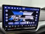 Volkswagen ID.4 Pro Limited Edition 77 kWh 286 PK | Trekhaak | Apple Carplay draadloos | Camera | Keyless access | Dodehoeksensoren | Navigatie | Android Auto draadloos | 19" Lichtmetalen velgen | Stoelverwarming | Adaptieve cruise control | Stuurverwarming |