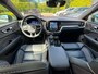 Volvo V60 2.0 T6 Plug-in hybrid AWD Plus Dark R-design|Trekhaak|360 Camera|Leer|Harman Kardon audio|Verwarmde voorruit, etc..