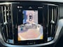 Volvo V60 2.0 T6 Plug-in hybrid AWD Plus Dark R-design|Trekhaak|360 Camera|Leer|Harman Kardon audio|Verwarmde voorruit, etc..
