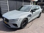 Volvo V60 2.0 T6 Plug-in hybrid AWD Plus Dark R-design|Trekhaak|360 Camera|Leer|Harman Kardon audio|Verwarmde voorruit, etc..