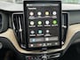 Volvo XC60 2.0 T6 Plug-in hybrid AWD Ultra Dark 360gr. Parkeer camera, Harman-Kardon Premium audio, Full led, Verwarmde stoelen 4X + stuur, Trekhaak semi elektrisch, Head-up display.