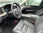 Volvo XC60 2.0 T6 Plug-in hybrid AWD Ultra Dark 360gr. Parkeer camera, Harman-Kardon Premium audio, Full led, Verwarmde stoelen 4X + stuur, Trekhaak semi elektrisch, Head-up display.