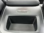 Volvo XC60 2.0 T6 Plug-in hybrid AWD Ultra Dark 360gr. Parkeer camera, Harman-Kardon Premium audio, Full led, Verwarmde stoelen 4X + stuur, Trekhaak semi elektrisch, Head-up display.