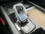 Volvo XC60 2.0 T6 Plug-in hybrid AWD Ultra Dark 360gr. Parkeer camera, Harman-Kardon Premium audio, Full led, Verwarmde stoelen 4X + stuur, Trekhaak semi elektrisch, Head-up display.