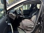 Renault Captur 1.6 E-Tech Plug-in Hybrid 160 Intens | Trekhaak | Camera | Climate control | Navigatie |