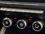 Renault Captur 1.6 E-Tech Plug-in Hybrid 160 Intens | Trekhaak | Camera | Climate control | Navigatie |