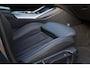 BMW 3-Serie Touring 320e | M Sport LCI | Dravitgrau | Leer / Alcantara | Trekhaak afn. | 19 Inch | Stoelverwarming | Live Cockpit Plus | M-Pakket