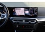 BMW 3-Serie Touring 320e | M Sport LCI | Dravitgrau | Leer / Alcantara | Trekhaak afn. | 19 Inch | Stoelverwarming | Live Cockpit Plus | M-Pakket
