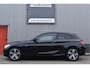 BMW 1-Serie 116i Business+ Cruise, PDC, M-sport stuur, Sport stoelen Leder, Rode Gordels, NL-auto