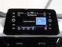 Volkswagen T-Roc 1.5 150PK TSI Life | 1ste eigenaar | AppleCarPlay/AndroidAuto | Climate Control | Adaptief Cruise Control | Camera | Keyless | FULL LED | Navigatie | LMV | Parkeersensoren | Privacy Glass | Isofix |