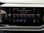 Volkswagen Polo 1.0 TSI Comfortline Parkeersensoren voor en achter | Navigatiesysteem | Apple CarPlay | Cruise control adaptief | Airconditioning | DAB radio ontvangst | Isofix | Metallic lak