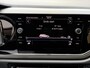 Volkswagen Polo 1.0 TSI Comfortline Parkeersensoren voor en achter | Navigatiesysteem | Apple CarPlay | Cruise control adaptief | Airconditioning | DAB radio ontvangst | Isofix | Metallic lak