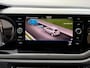 Volkswagen Polo 1.0 TSI Comfortline Parkeersensoren voor en achter | Navigatiesysteem | Apple CarPlay | Cruise control adaptief | Airconditioning | DAB radio ontvangst | Isofix | Metallic lak