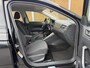 Volkswagen Polo 1.0 TSI Comfortline Parkeersensoren voor en achter | Navigatiesysteem | Apple CarPlay | Cruise control adaptief | Airconditioning | DAB radio ontvangst | Isofix | Metallic lak